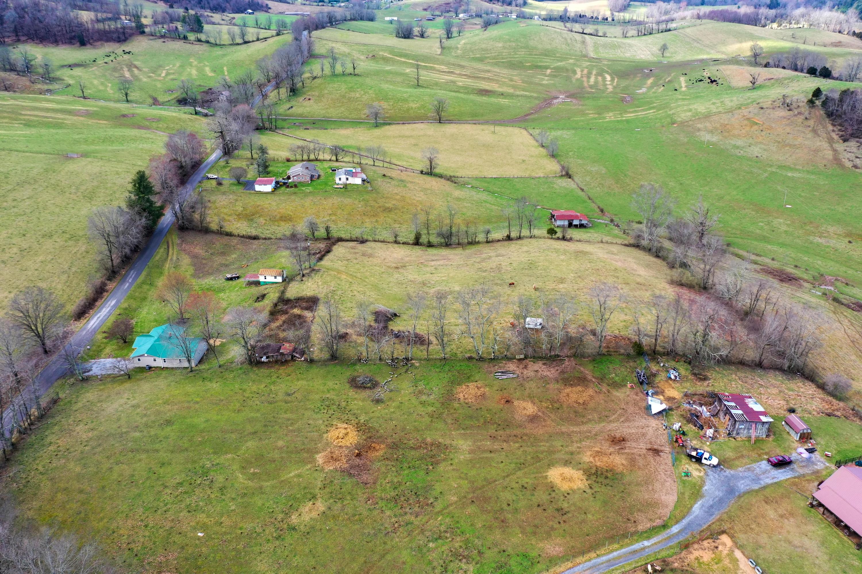 38407 Widener Valley Road Glade Spring, VA 24340 - Photo 28 of 33 DJI_0541-min