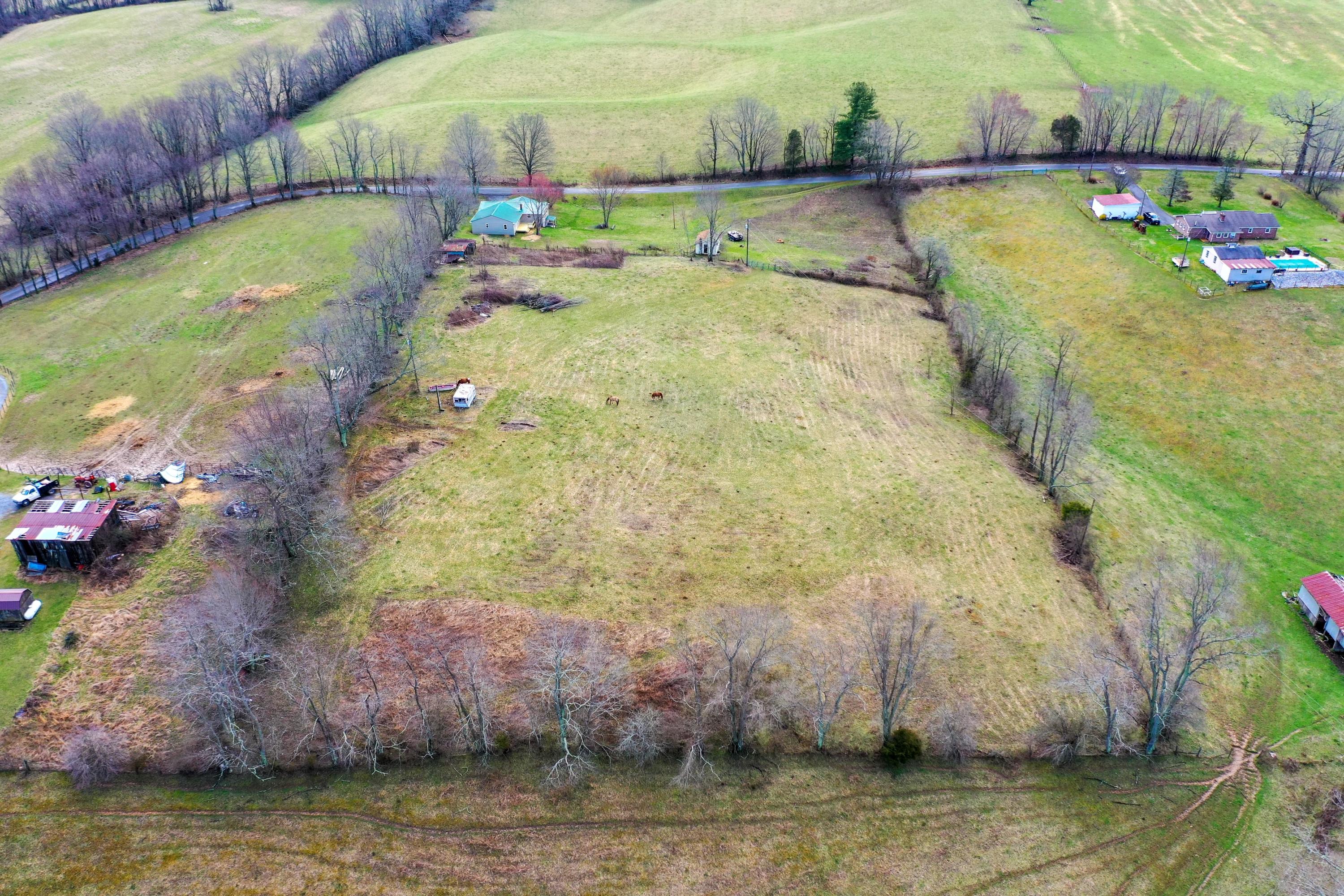38407 Widener Valley Road Glade Spring, VA 24340 - Photo 29 of 33 DJI_0544-min