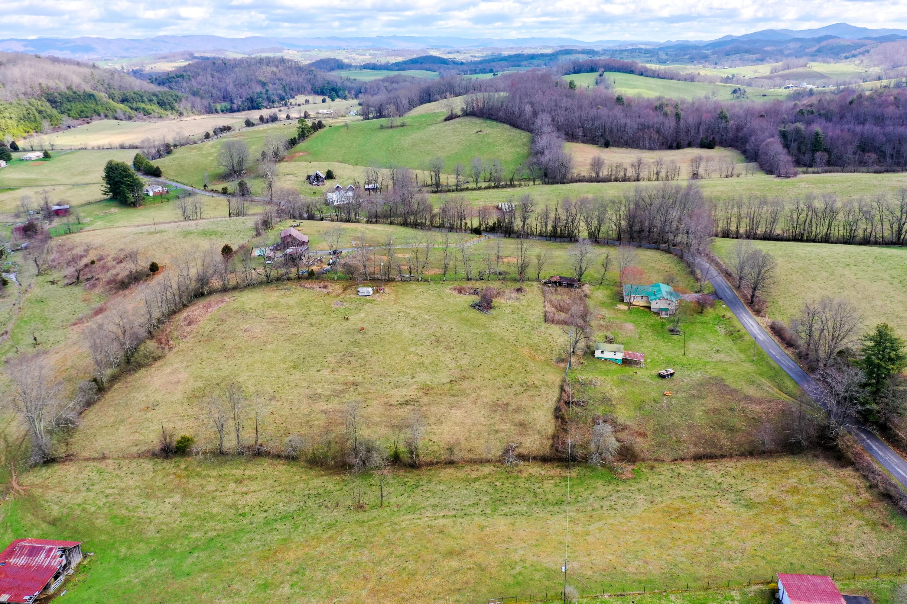 38407 Widener Valley Road Glade Spring, VA 24340 - Photo 30 of 33 DJI_0546-min