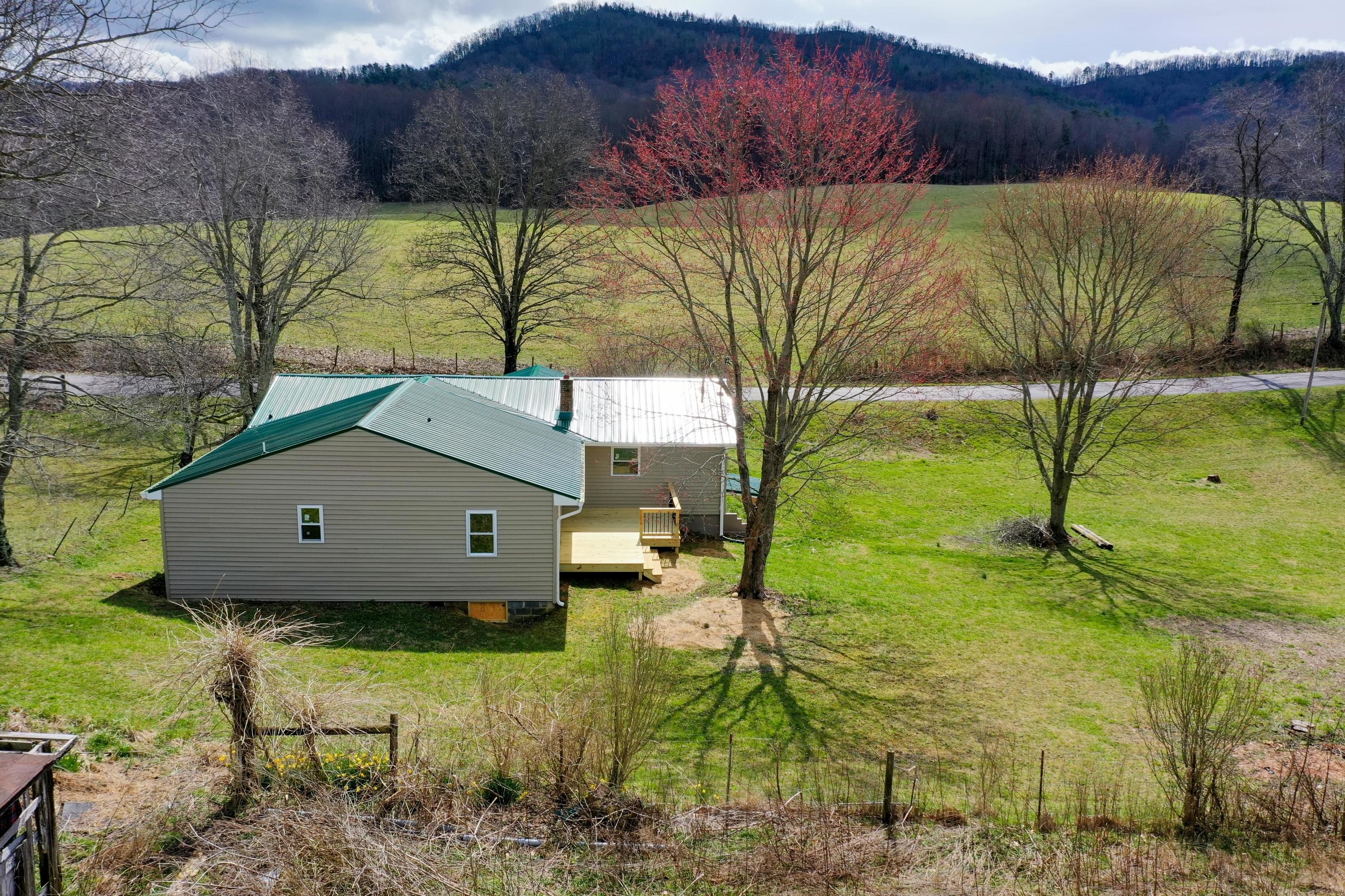 38407 Widener Valley Road Glade Spring, VA 24340 - Photo 3 of 33 DJI_0574-min