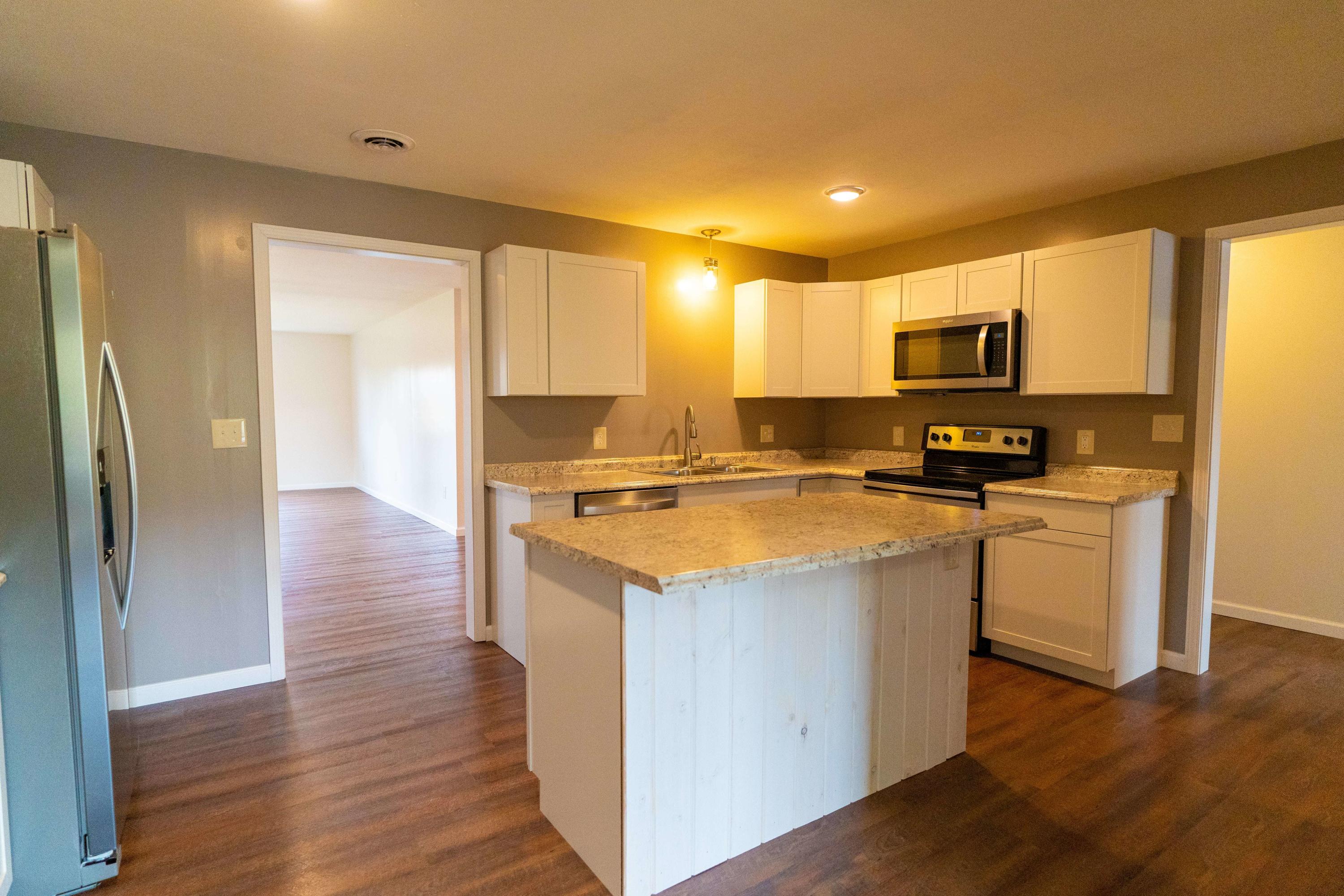 38407 Widener Valley Road Glade Spring, VA 24340 - Photo 5 of 33 DSC03847-min