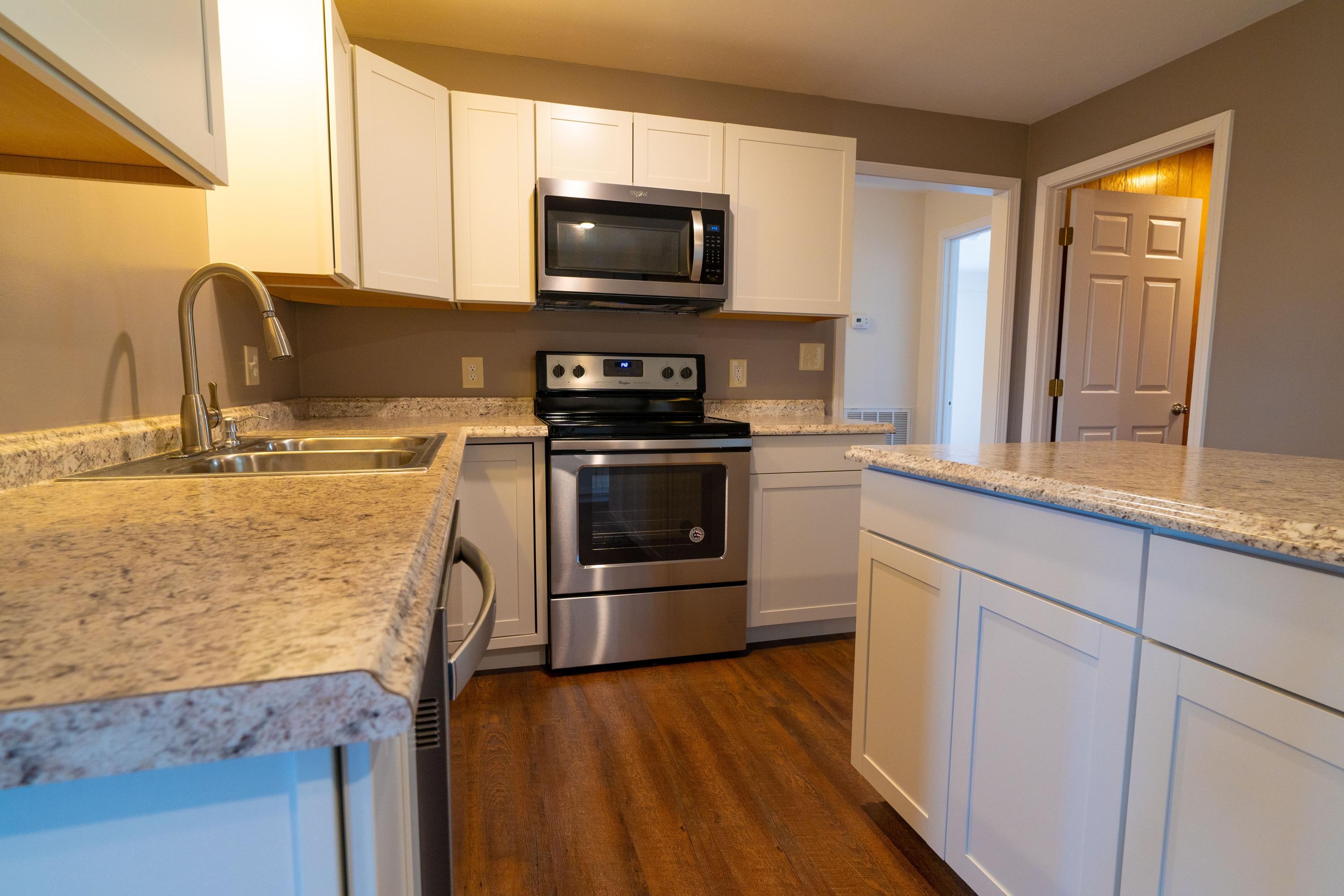 38407 Widener Valley Road Glade Spring, VA 24340 - Photo 6 of 33 DSC03849-min