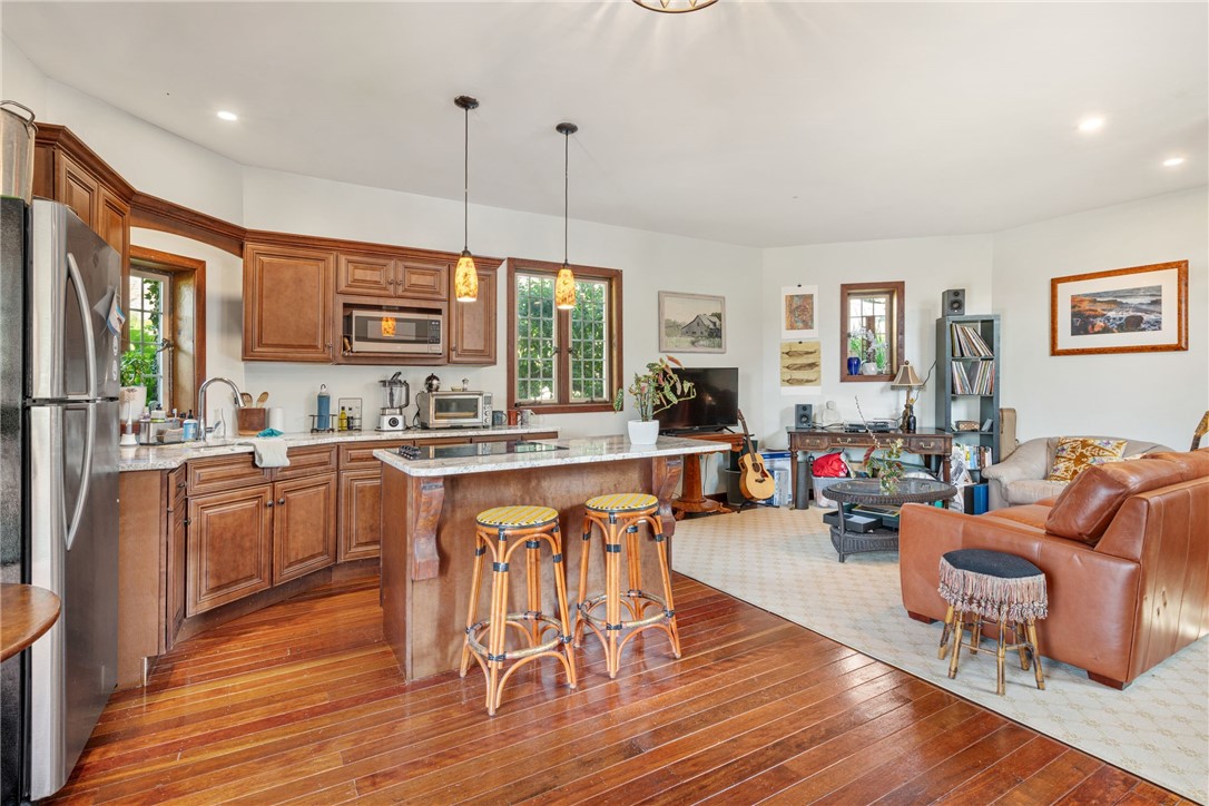 216 Gray Craig Road Middletown, RI 02842 - Photo 41 of 46 Gallery Image 41