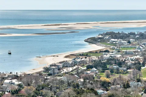 $2,699,000 | 8 Captains Walk, North Chatham, MA 02650