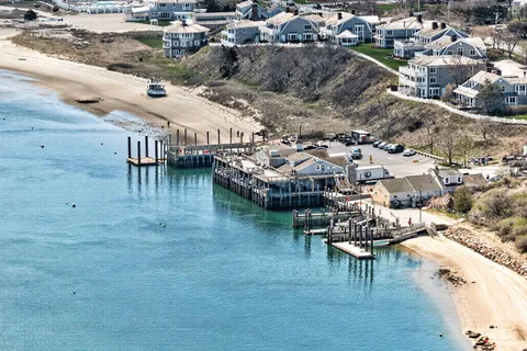 $2,699,000 | 8 Captains Walk, North Chatham, MA 02650