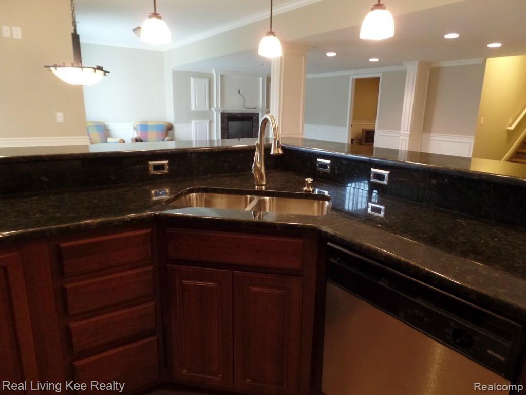 5179 Belmonte Drive, Unit 50 Rochester, MI 48306 - Photo 48 of 58