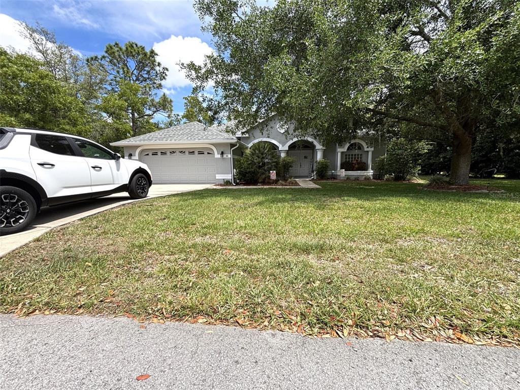 66 Lone Pine Street Homosassa, FL 34446 - Photo 2 of 31