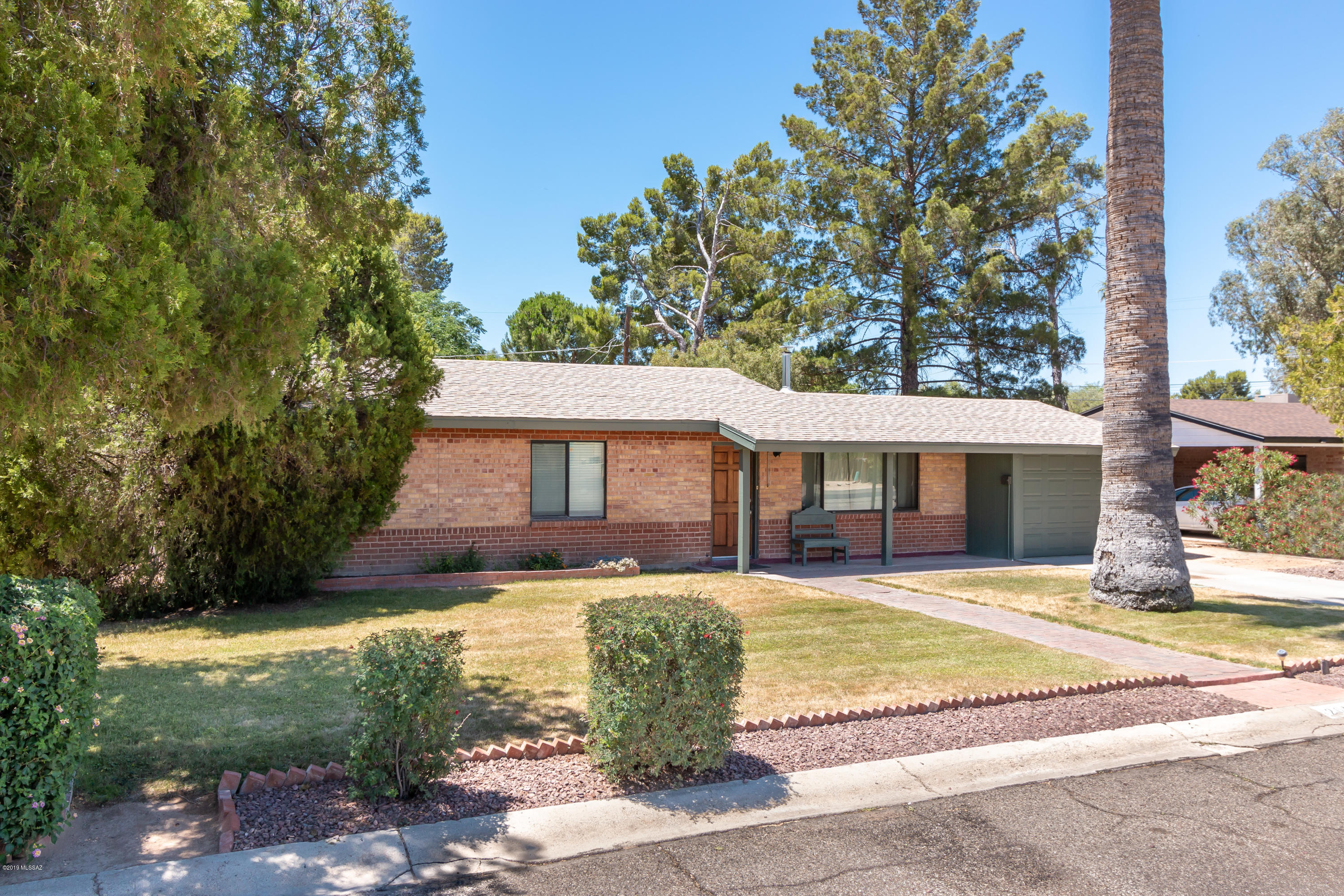 2610 East Prince Road Tucson, AZ 85716 - Photo 2 of 33 Gallery Image 2