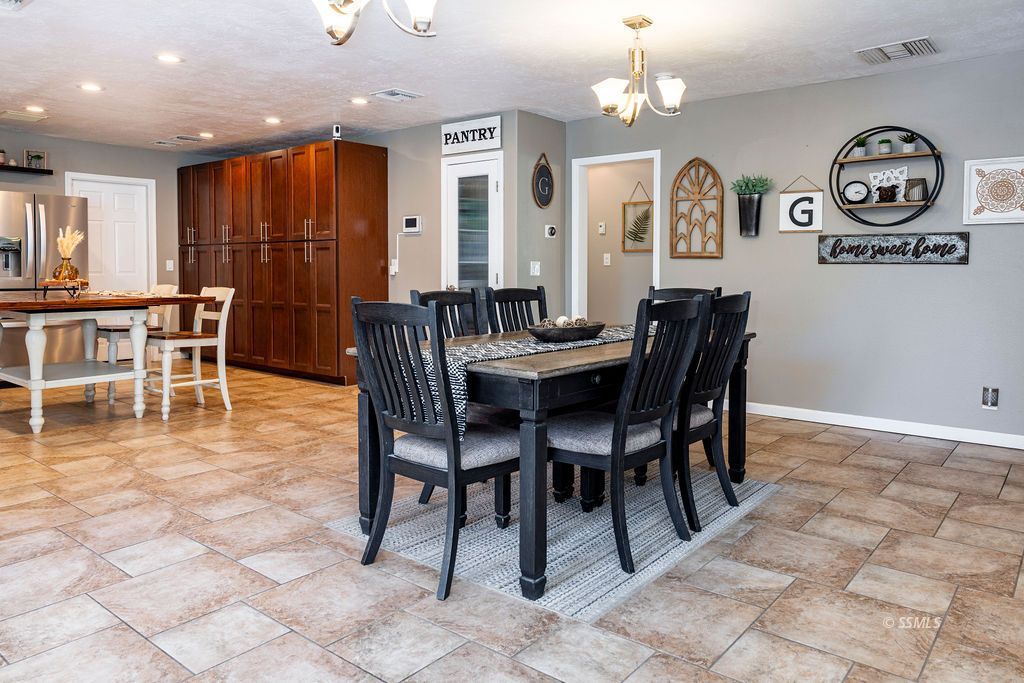 1227 Wayne Street Ridgecrest, CA 93555 - Photo 13 of 43 Gallery Image 13
