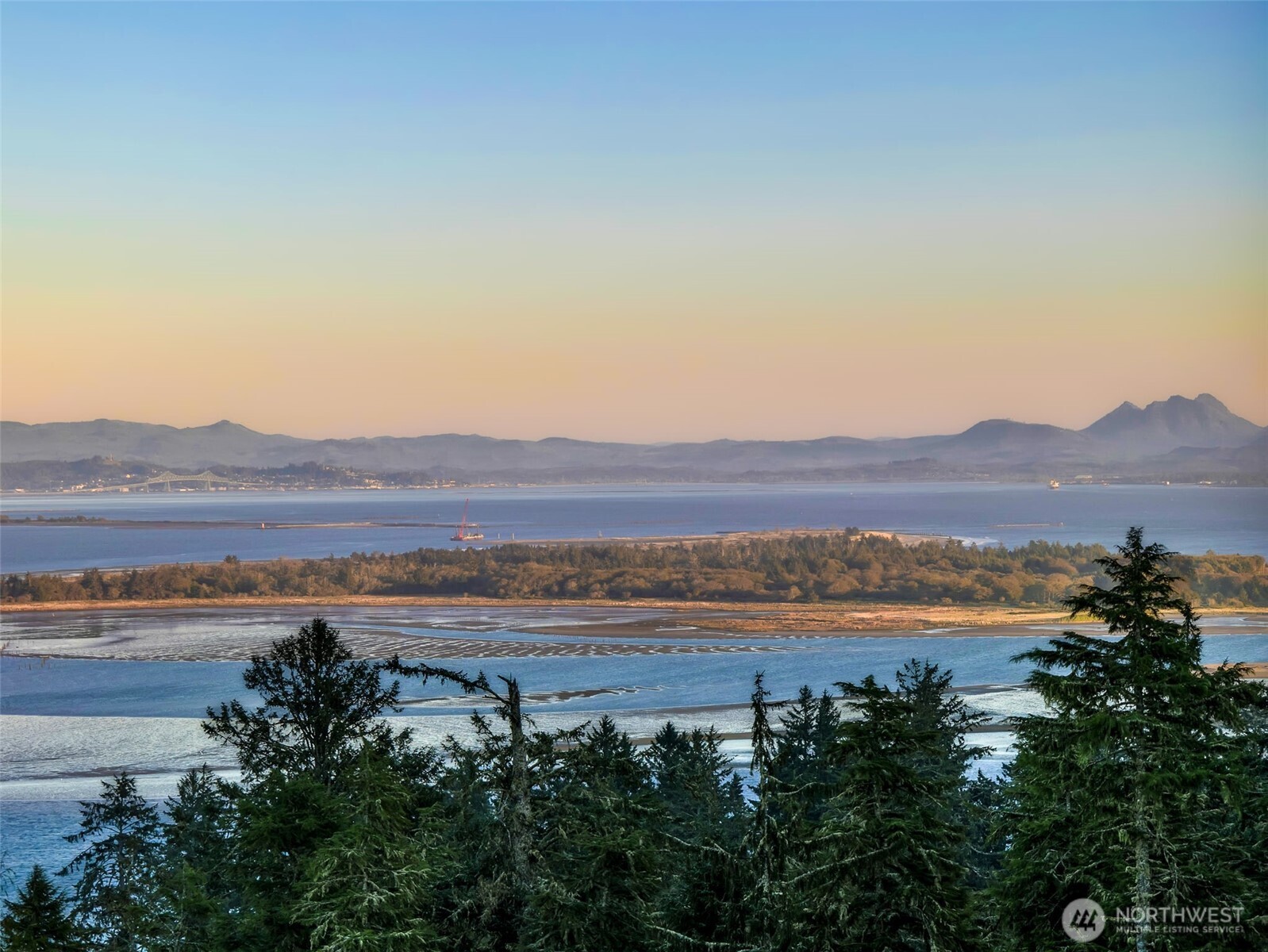3224 Overlook Loop Ilwaco, WA 98624 - Photo 8 of 40 a view of an ocean and city view