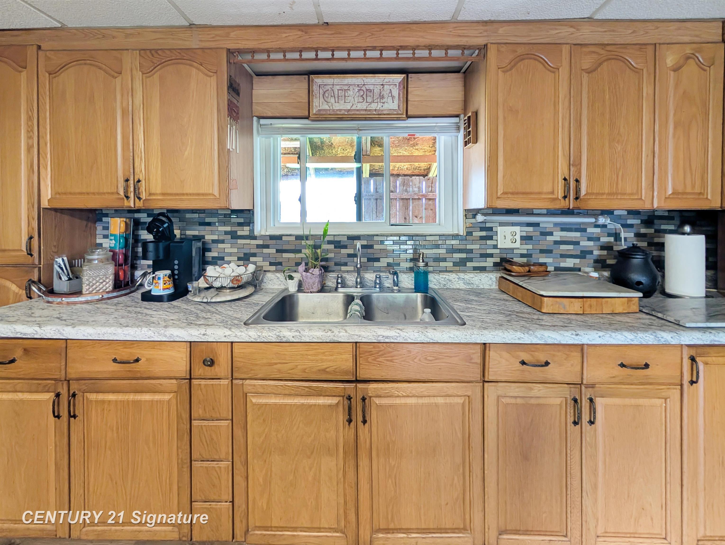 970 Cass Avenue Road Bay City, MI 48708 - Photo 5 of 24