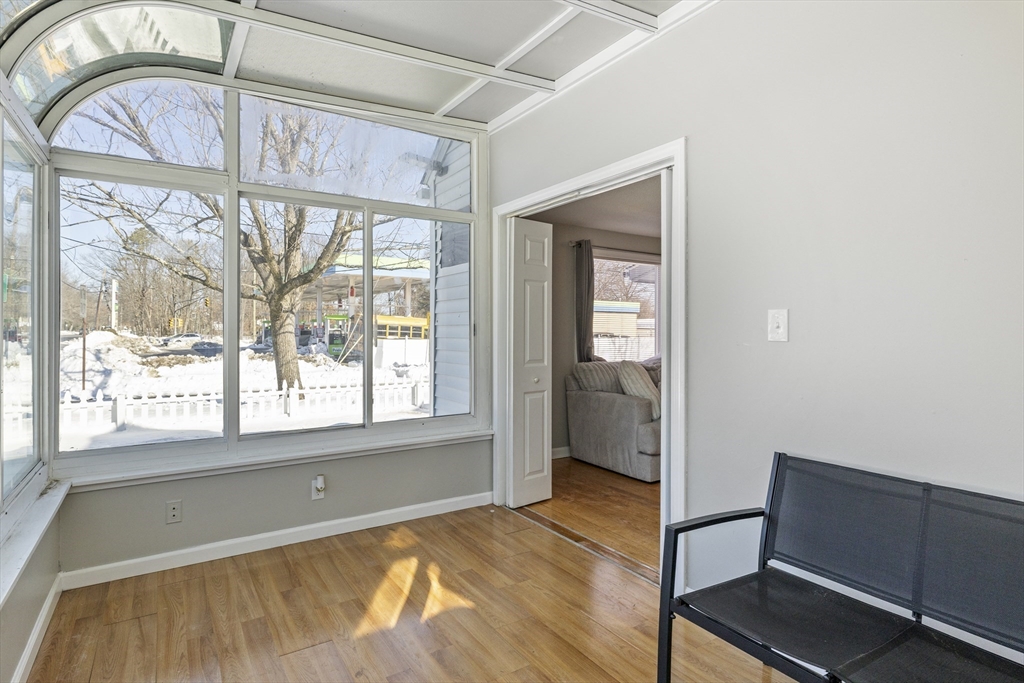 4 Seneca Street Springfield, MA 01151 - Photo 14 of 27