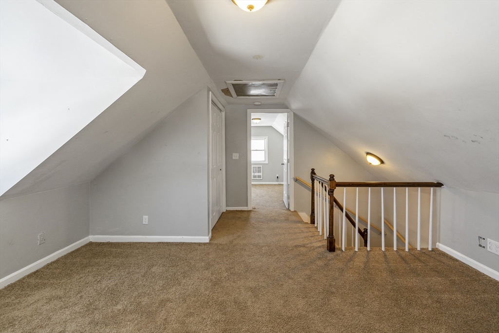 4 Seneca Street Springfield, MA 01151 - Photo 19 of 27