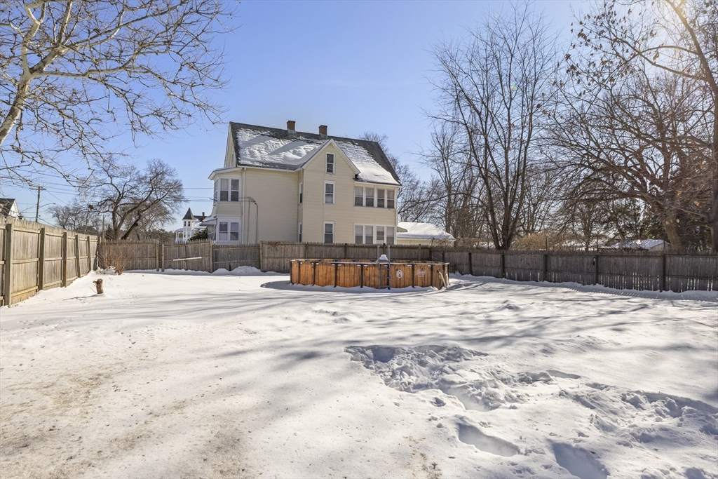 4 Seneca Street Springfield, MA 01151 - Photo 26 of 27