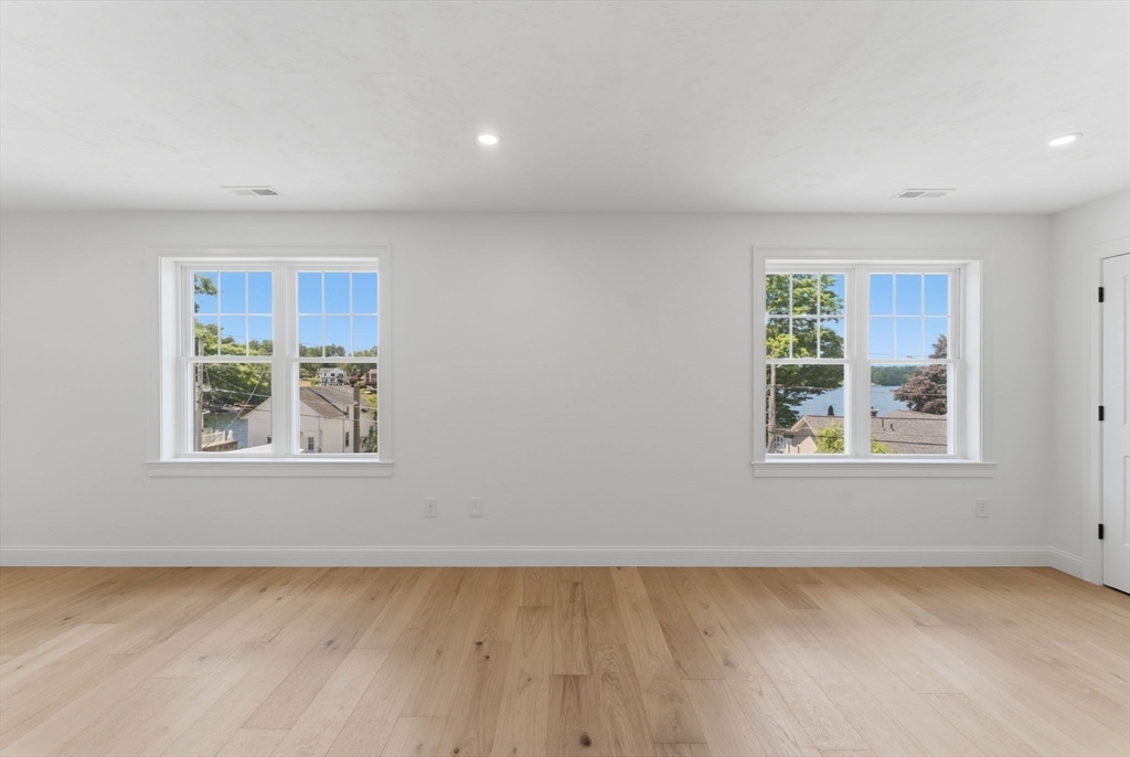 36 Colonial Road Webster, MA 01570 - Photo 26 of 42