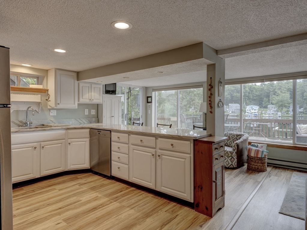 31 Pine Tree Drive Holland, MA 01521 - Photo 16 of 38