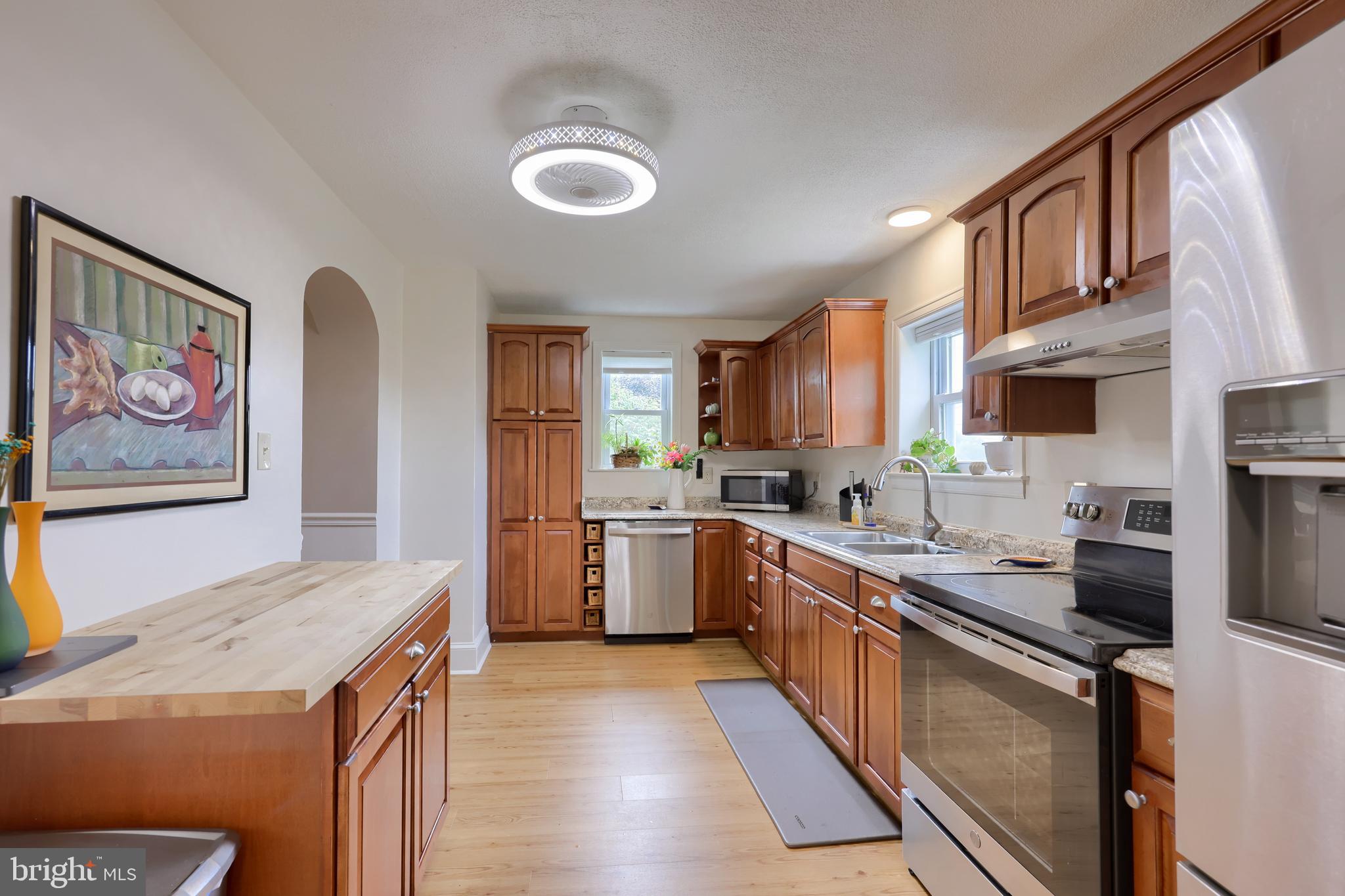 2721 Kreider Road Lititz, PA 17543 - Photo 10 of 23