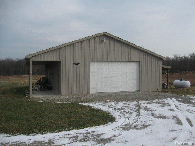 235 Palms Road Columbus, MI 48063 - Photo 3 of 25 Polebarn 1 (640x480).jpg