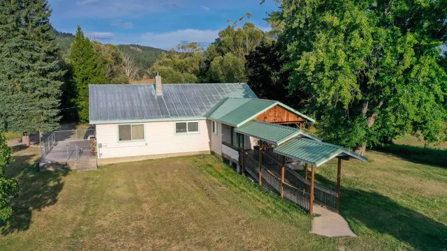 $2,600,000 | 901 Skookum Creek Road, Usk, WA 99180