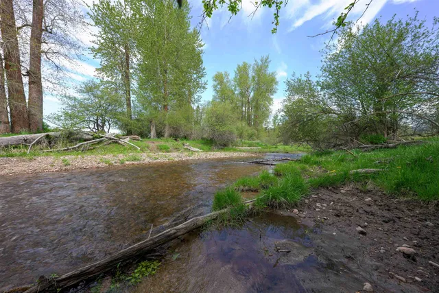 $2,600,000 | 901 Skookum Creek Road, Usk, WA 99180