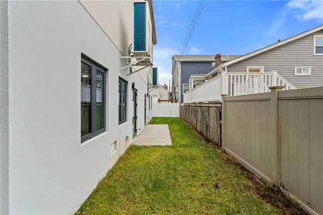 a house view with outdoor space
