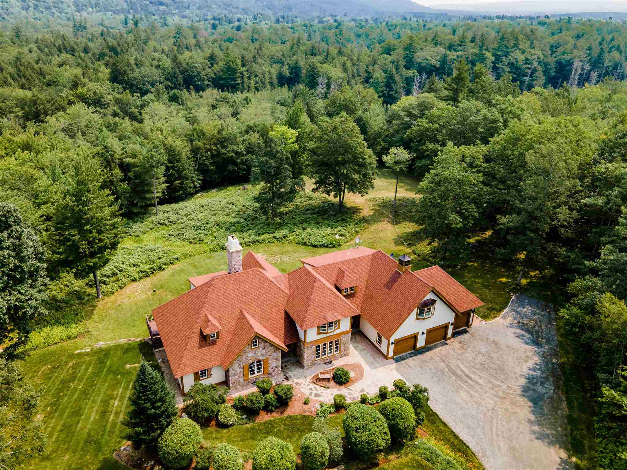 69 Cloudview Drive Moultonborough, NH 03254 - Photo 4 of 40