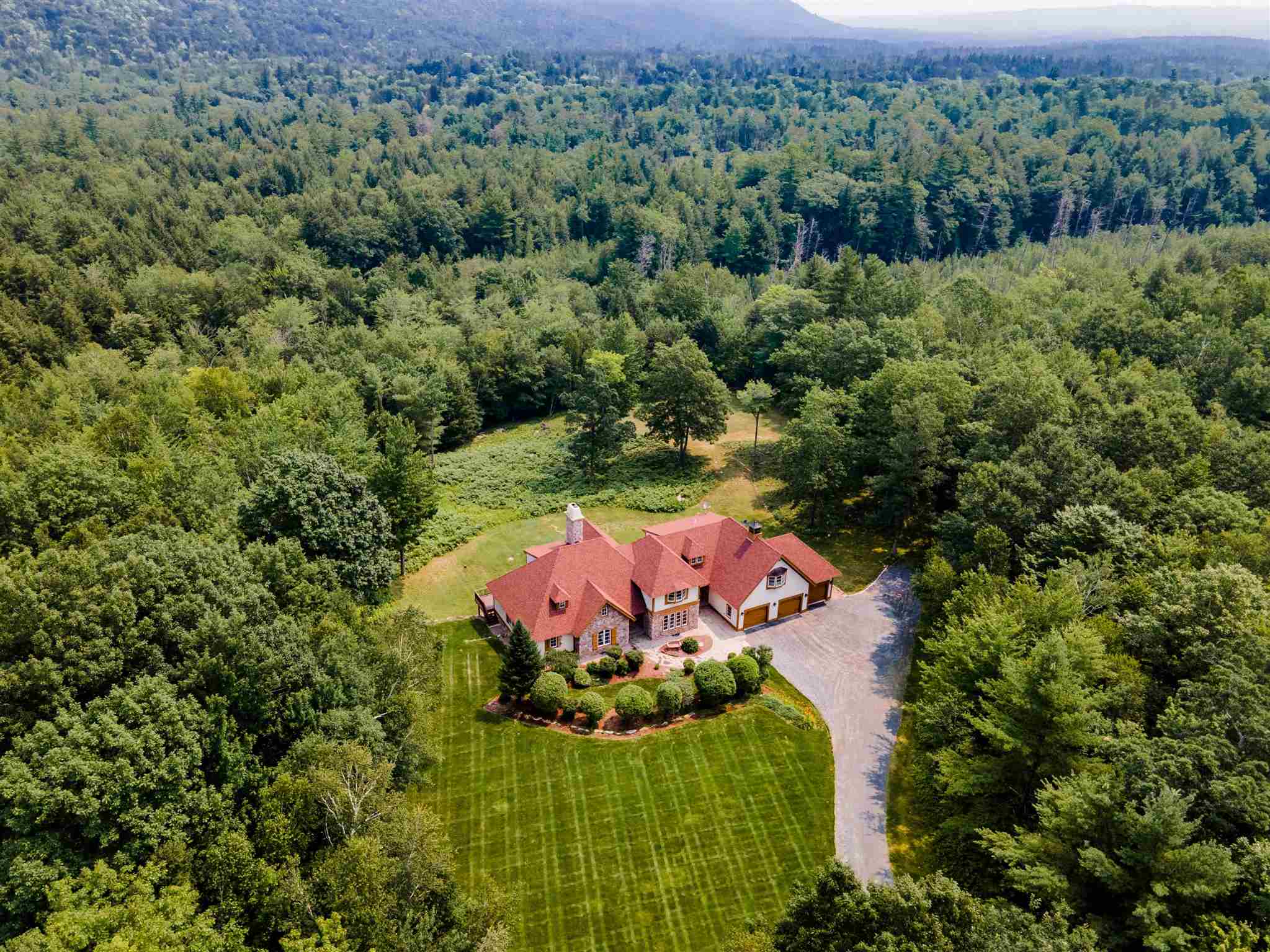 69 Cloudview Drive Moultonborough, NH 03254 - Photo 7 of 40