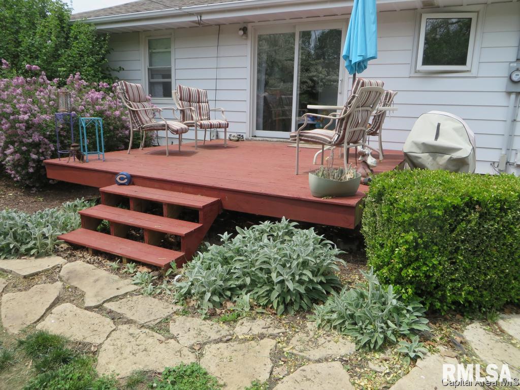 12 Midland Court Springfield, IL 62702 - Photo 4 of 18