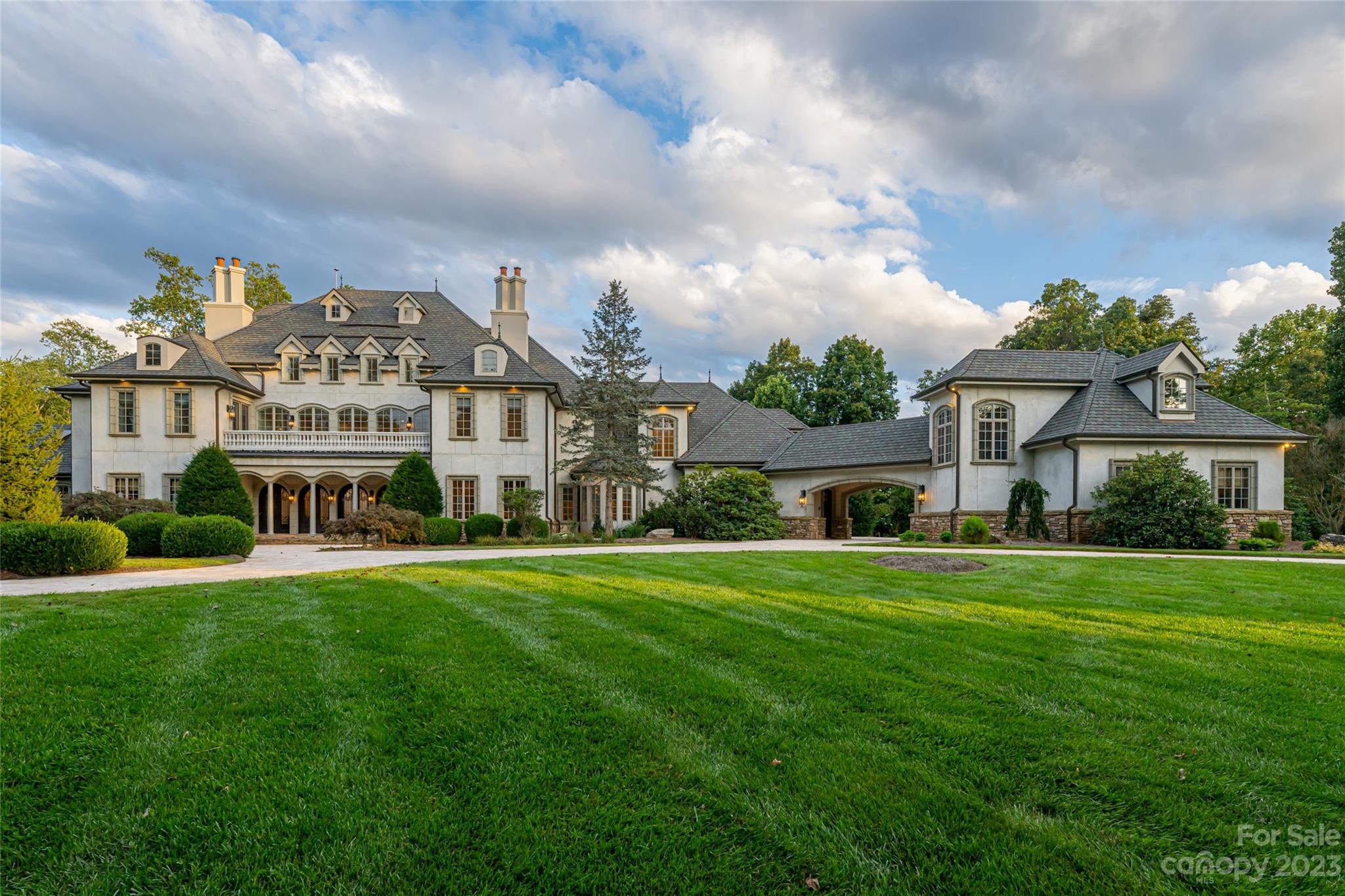 316 South Braeside Ct  