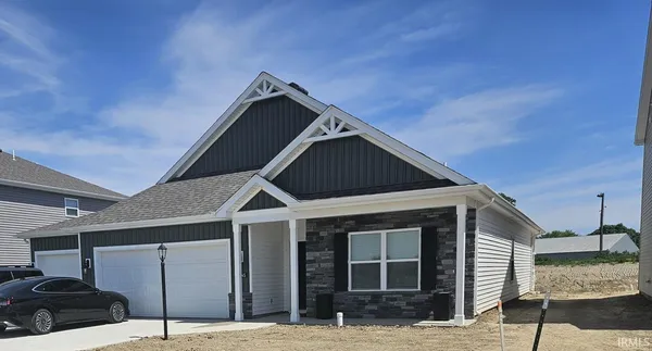$329,765 | 10845 Hamish Way, Roanoke, IN 46783