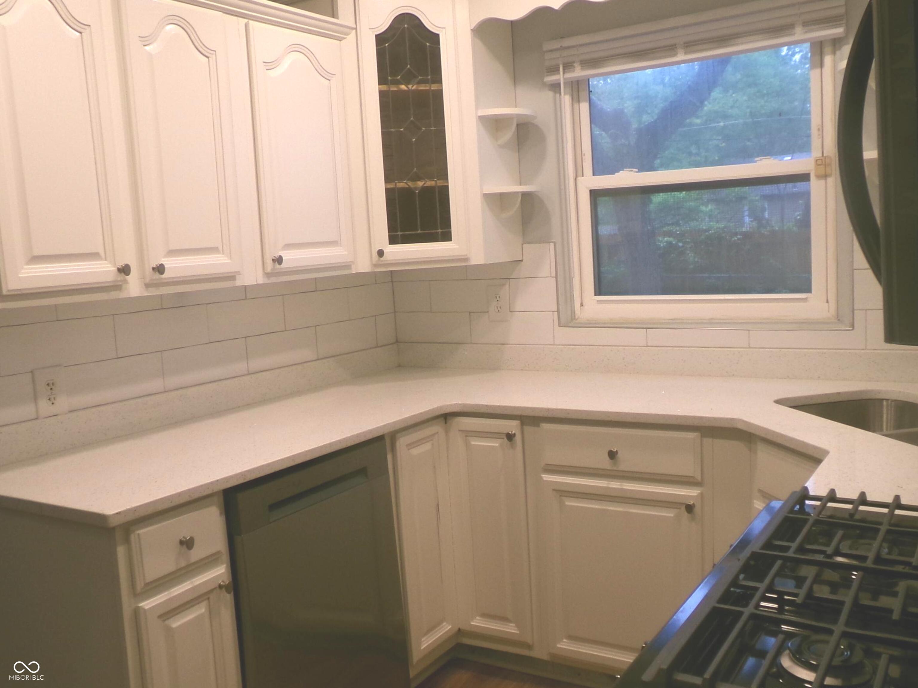 6322 Douglas Road Indianapolis, IN 46220 - Photo 12 of 28