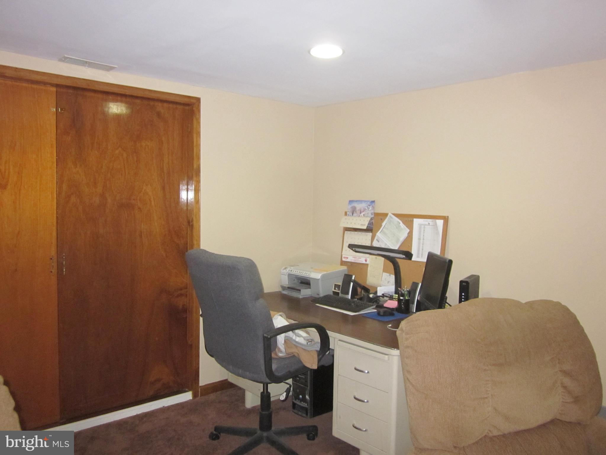 11605 Stevens Road Philadelphia, PA 19116 - Photo 34 of 44 a workspace with furniture and window