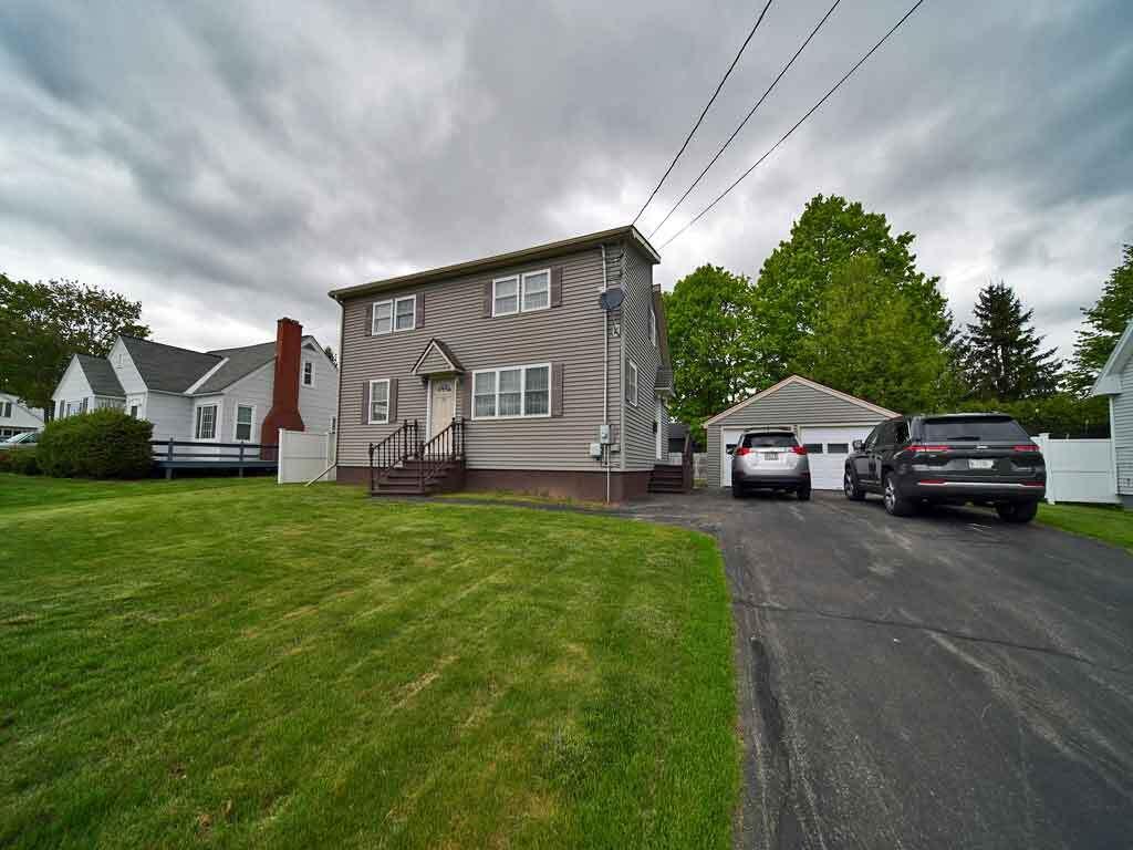 11 Hogan Street Houlton, ME 04730 - Photo 3 of 93 11-hogan-st-houlton-maine-1