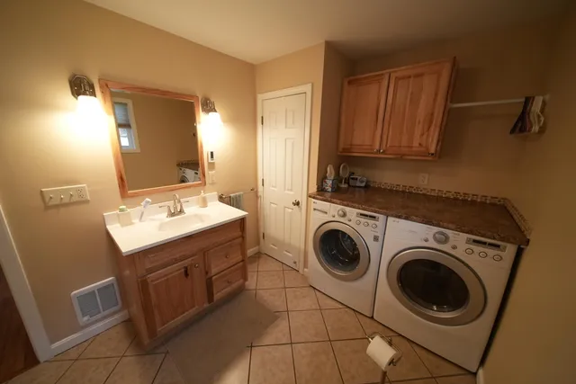 $199,500 | 11 Hogan Street, Houlton, ME 04730