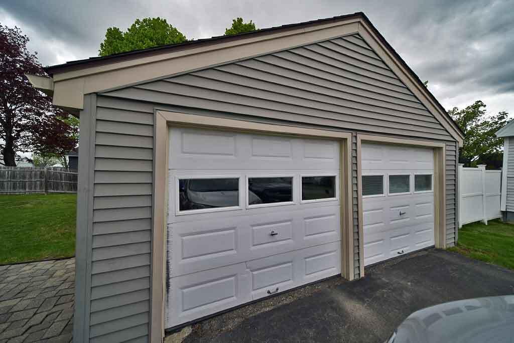 11 Hogan Street Houlton, ME 04730 - Photo 10 of 93 maine-home-garage