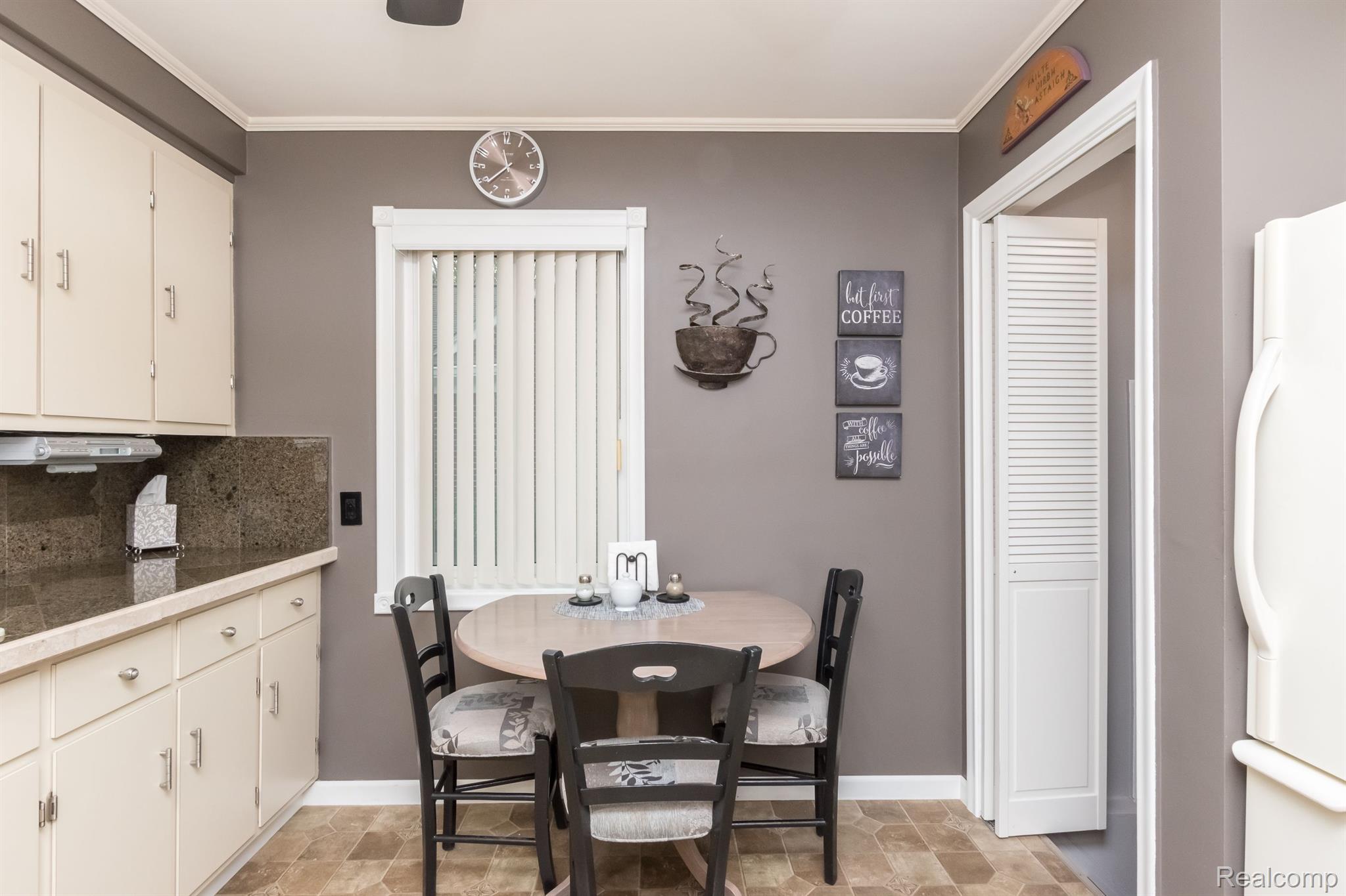 18180 Beverly Road Franklin, MI 48025 - Photo 32 of 58 Gallery Image 32