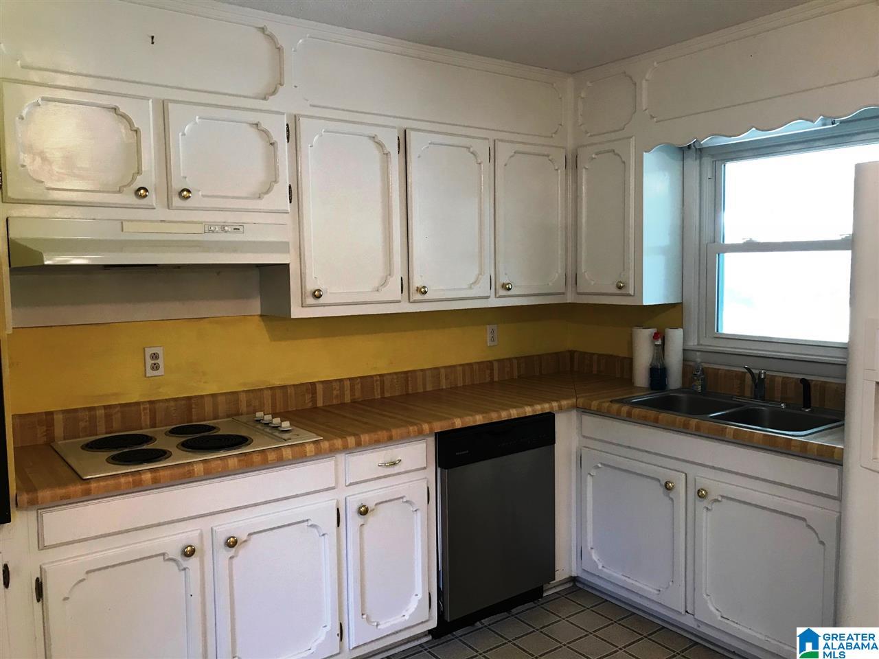 3909 Cloverdale Road Anniston, AL 36207 - Photo 8 of 33 Gallery Image 8