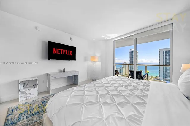 $7,000 | 2600 East Hallandale Beach Boulevard, Unit T2902, Hallandale Beach, FL 33009