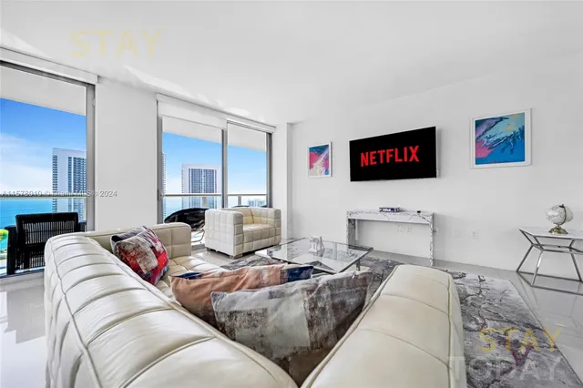 $7,000 | 2600 East Hallandale Beach Boulevard, Unit T2902, Hallandale Beach, FL 33009