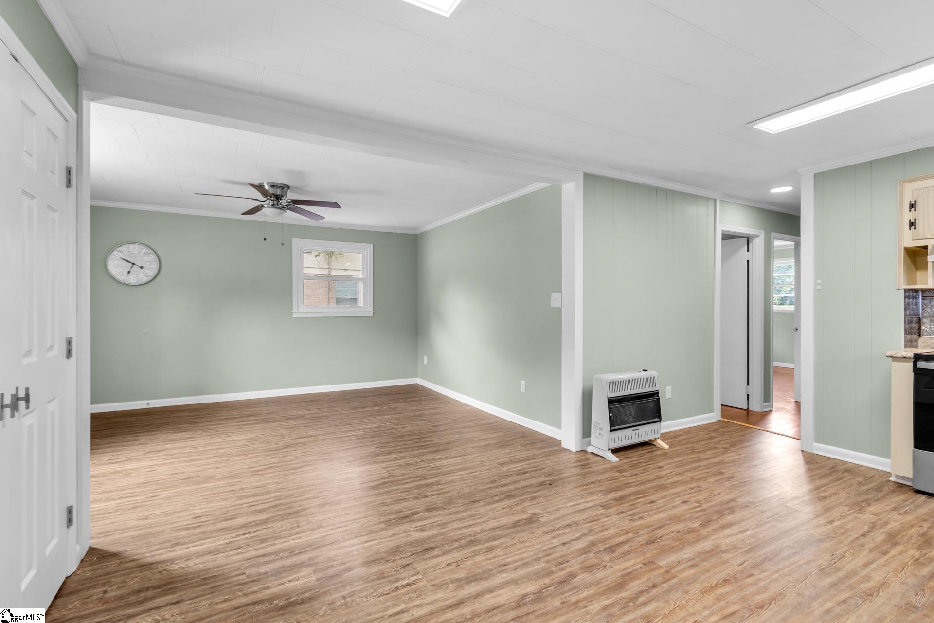 203 Shands Street Clinton, SC 29325 - Photo 15 of 28
