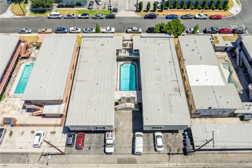 7370 Neo Street Downey, CA 90241 - Photo 18 of 38 a view of kitchen and utility room