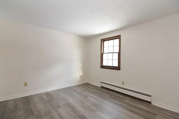 $2,700 | 3 Holly Lane, Londonderry, NH 03053