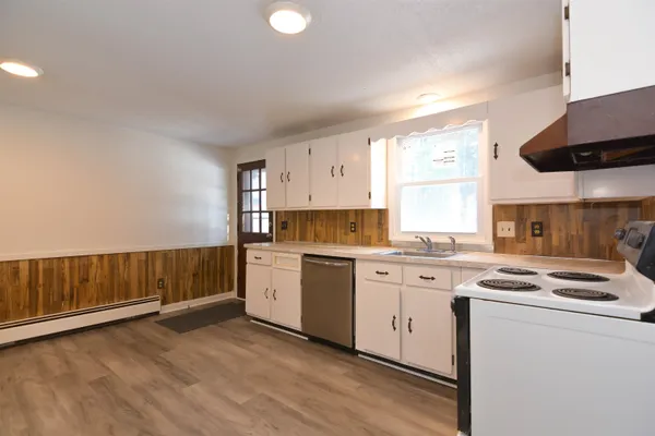 $2,700 | 3 Holly Lane, Londonderry, NH 03053