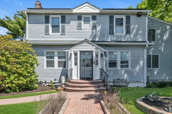 $1,375,000 | 150-61 32nd Avenue | Murray Hill - Flushing
