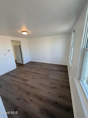 $1,100 | 200 Mohawk Street, Unit 2, Cohoes, NY 12047