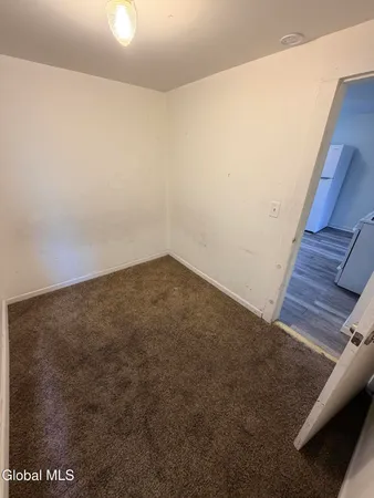 $1,225 | 200 Mohawk Street, Unit 2, Cohoes, NY 12047