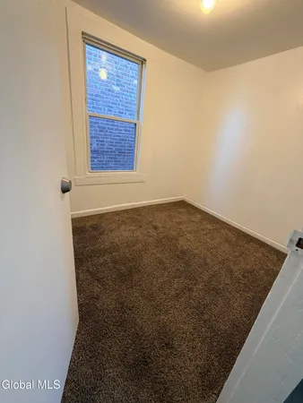 $1,100 | 200 Mohawk Street, Unit 2, Cohoes, NY 12047