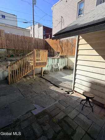 $1,100 | 200 Mohawk Street, Unit 2, Cohoes, NY 12047