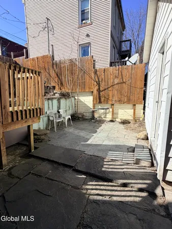 $1,100 | 200 Mohawk Street, Unit 2, Cohoes, NY 12047