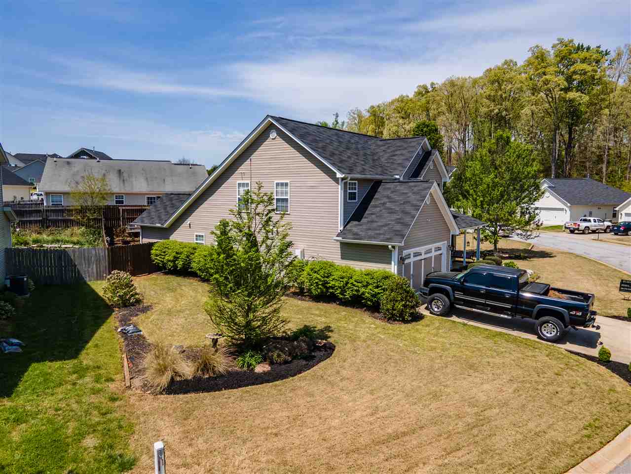 251 Rivers Edge Circle Simpsonville, SC 29680 - Photo 4 of 34